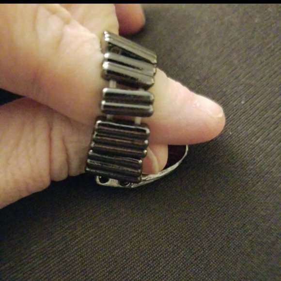 Ring - Picture 4 of 5